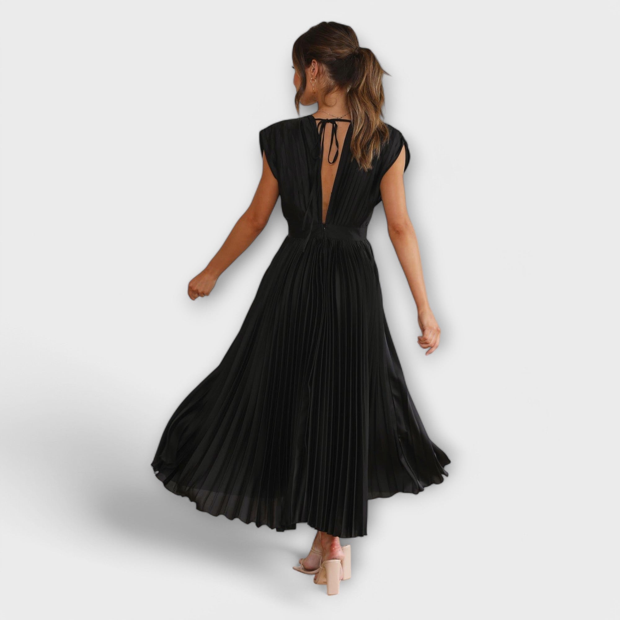 Maria | Elegant veckad klänning
